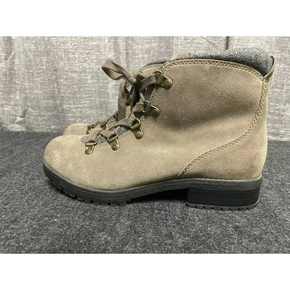 CLARKS "Faralyn Alpha" Womens Ankle Boots 7.5 Taupe Suede, Casual, Comfort Lace - Picture 10 of 11